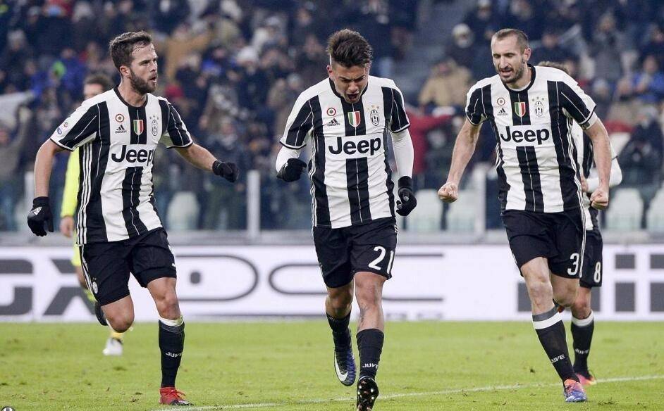 球迷：这队真的值得所有掌声（球迷盛赞：这支球队配得上满堂喝彩）