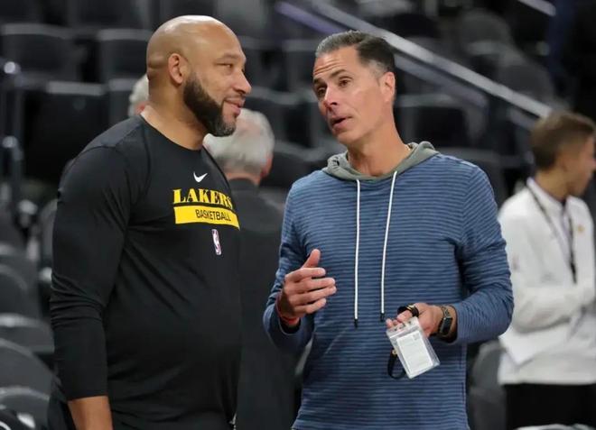 雄鹿终结3连败，送给步行者6连败！波特24分6板5助，罗林斯23+7+4（雄鹿止住三连败、步行者再吞六连败：波特24分6板5助，罗林斯23分7板4助）