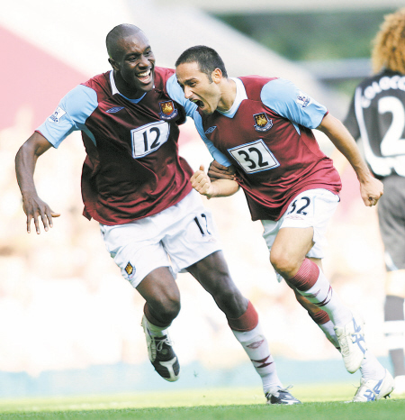 埃奇库姆成76人队史最年轻得分20+助攻5+且0失误球员（埃奇库姆成76人史上最年轻单场20+分5+助攻零失误球员）