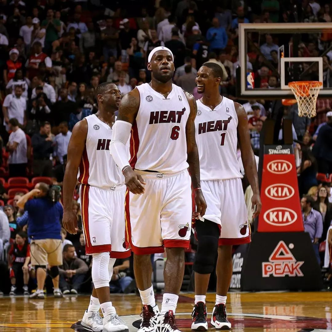 法尔克：拜仁考察了累西腓体育中场泽-卢卡斯，巴萨也有意（法尔克：拜仁已考察累西腓体育中场泽-卢卡斯，巴萨同样关注）