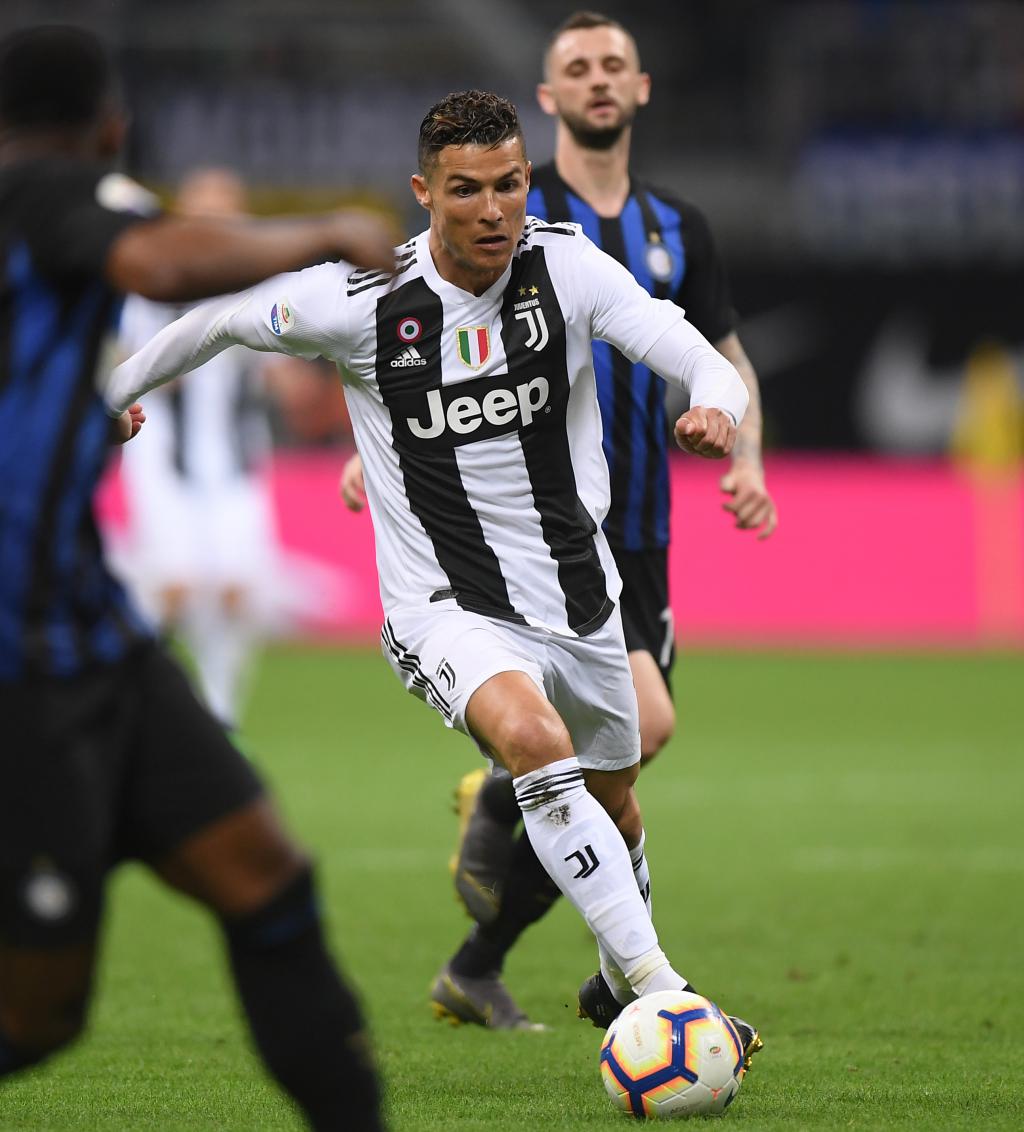 特雷·杨：下半场轰下21分，独木难支（特雷·杨下半场砍下21分仍无力回天）