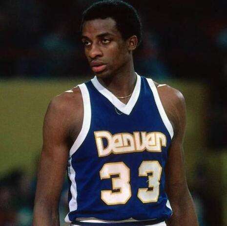 帕福斯击败黄潜，助塞浦路斯甲本赛季欧战积分暂时升至第四（帕福斯击退黄潜，塞浦路斯甲本季欧战积分暂列第4）