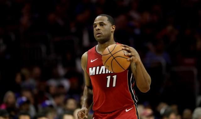 记者：尤文不考虑用K·图拉姆交换弗拉泰西，球员也希望留队（记者：尤文无意用K·图拉姆交换弗拉泰西，当事球员亦倾向留队）