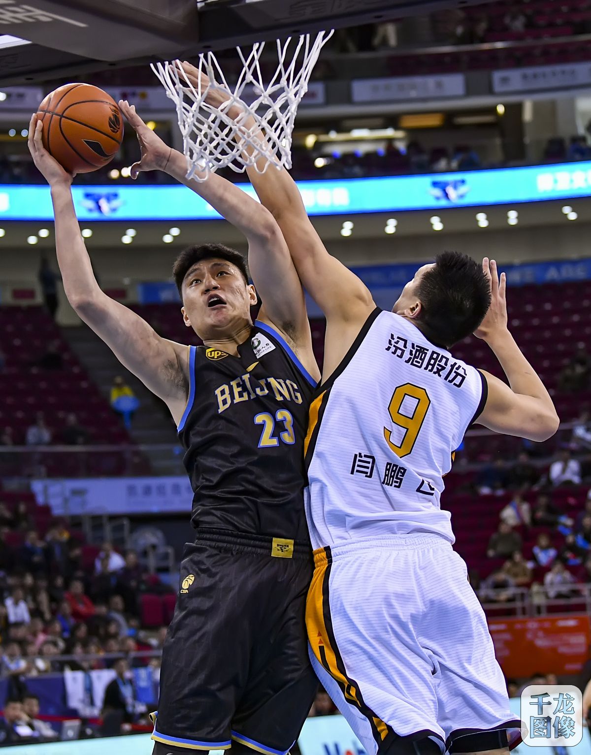 奎因单节21分5助攻0失误创历史，NBA此前仅詹姆斯等3人做到（奎因单节砍21分送5助攻零失误创纪录，NBA历史此前仅詹姆斯等三人达成）