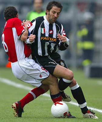 官方：埃里克·加西亚与巴萨续约至2031年（巴塞罗那宣布与埃里克·加西亚续约至2031年）