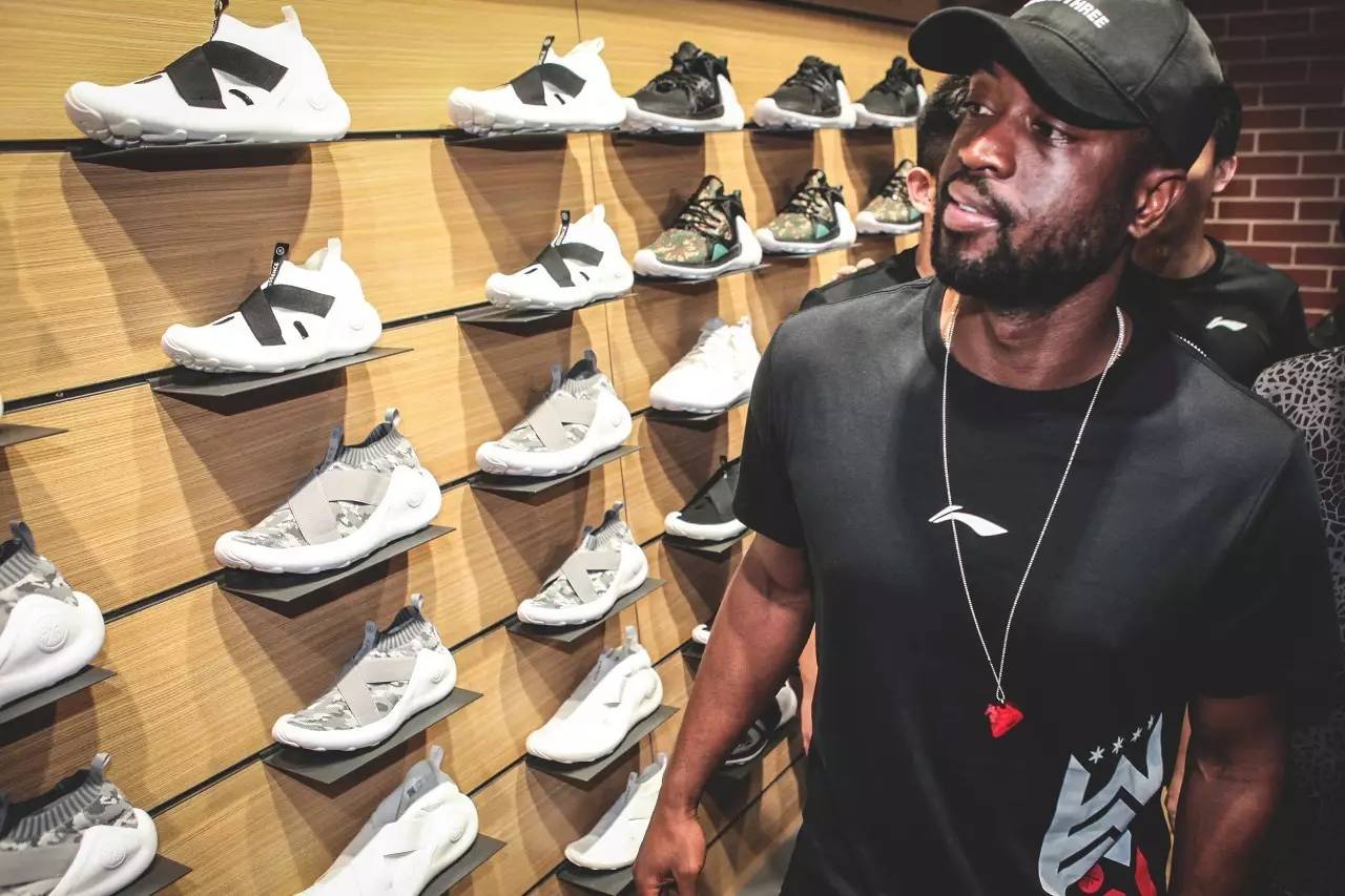 图片报：吉拉西在多特年入900万欧，去沙特可获得双倍收入（图片报：吉拉西在多特年薪900万欧，若赴沙特收入有望翻倍）