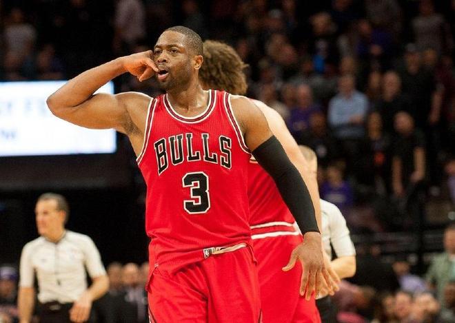 拉美媒体：拜仁、曼联、马竞追逐厄瓜多尔17岁中场卡斯蒂略（拉媒：拜仁、曼联、马竞竞相争夺厄瓜多尔17岁中场新星卡斯蒂略）