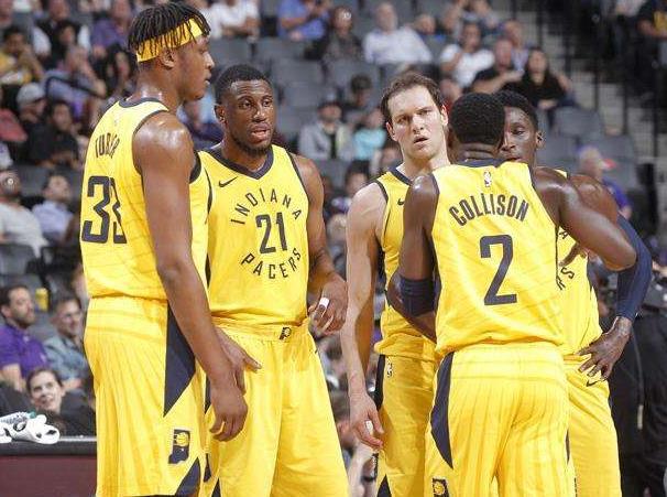 日职联半场：莱奥建功，知念庆破门被吹，鹿岛1-0横滨水手（半场战报：莱奥先拔头筹，知念庆进球被判无效，鹿岛暂1-0领先横滨水手）