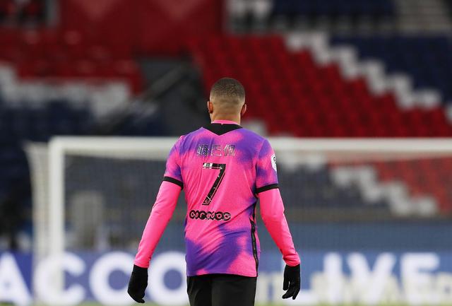 齐沃：欧冠输给马竞后，我一口气连抽了三根烟（齐沃自曝：欧冠不敌马竞后，我连抽三支烟）