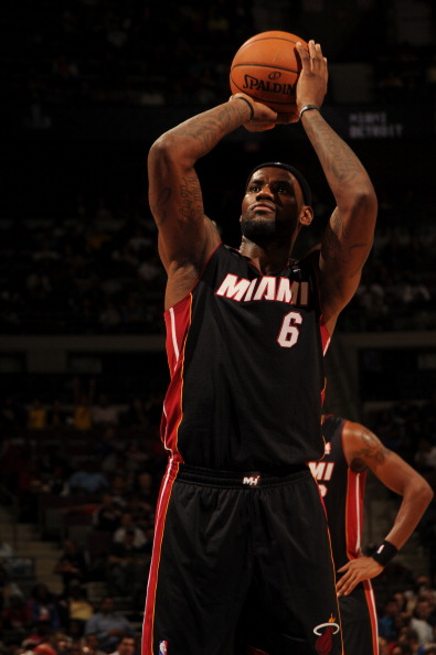 卡里克、鲁尼和弗莱彻，都在曼联青训体系。（卡里克、鲁尼、弗莱彻皆出自曼联青训）