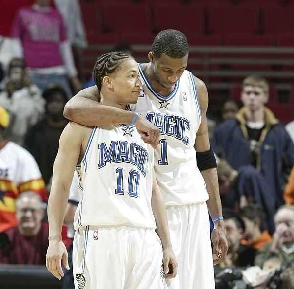 记者：为备战世界杯将继续留在墨超，J罗正与美洲狮队谈判（记者：J罗为世界杯备战选择续留墨超，正与美洲狮商谈加盟）