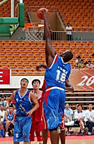 如何训练无球跑动能力？（怎样提升无球跑动能力？）