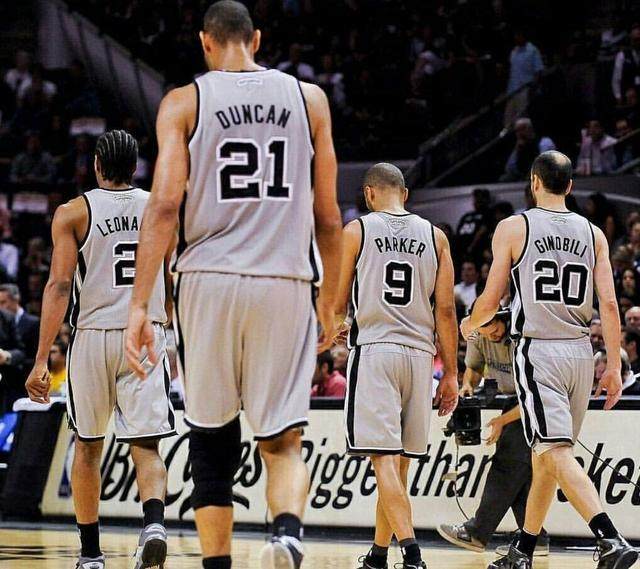 和黄潜方面起冲突，阿德耶米：我认为双方有互相挑衅的行为（与黄潜爆发冲突，阿德耶米：双方都有挑衅行为）