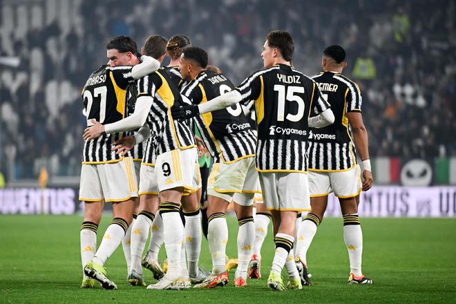 TA分析3-5-2阵型：从翼卫驱动到双锋美学，弱队逆袭制胜之道（TA解读3-5-2阵型：翼卫驱动与双锋美学，弱队逆袭的制胜密码）