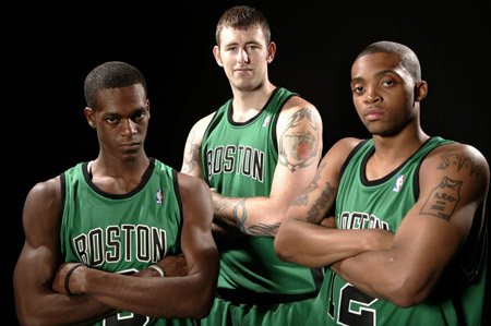 辛苦!王楚钦谈一日三赛：的确感觉有点累了!幸好搭档都是世界最强（王楚钦谈一天三赛：确实有些疲惫，好在搭档皆为世界顶尖）