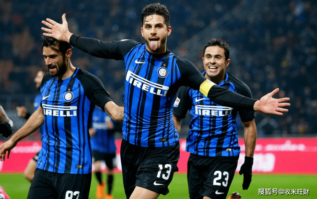 FC26美丽足球：维蒂尼亚、德容领衔，金外脚背夸雷斯马在列（FC26华丽足球：维蒂尼亚携德容压阵，金外脚背夸雷斯马上榜）