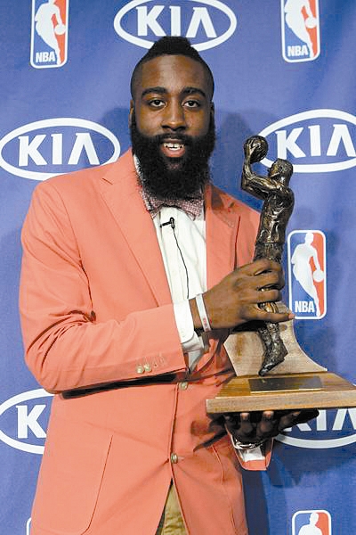 桑德兰主帅勒布里斯否认有意莱比锡前锋奥蓬达：这是假新闻（桑德兰主帅勒布里斯驳斥有意莱比锡前锋奥蓬达传闻：纯属假消息）