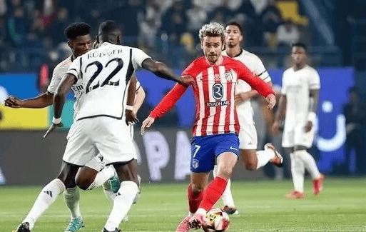 国米门将更替引热议，维卡里奥性价比突出，但适配性与未来规划存疑。（国米门将更替惹争议，维卡里奥性价比出众，但与体系契合度和未来规划仍存疑）