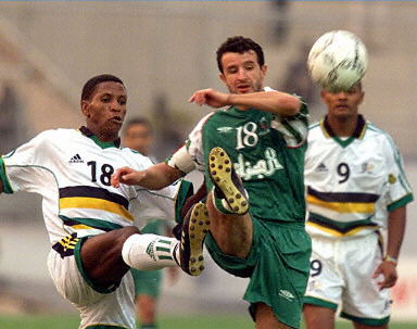 奥赖利：比赛增多提升与队友默契（奥赖利：比赛越多，与队友配合越默契）